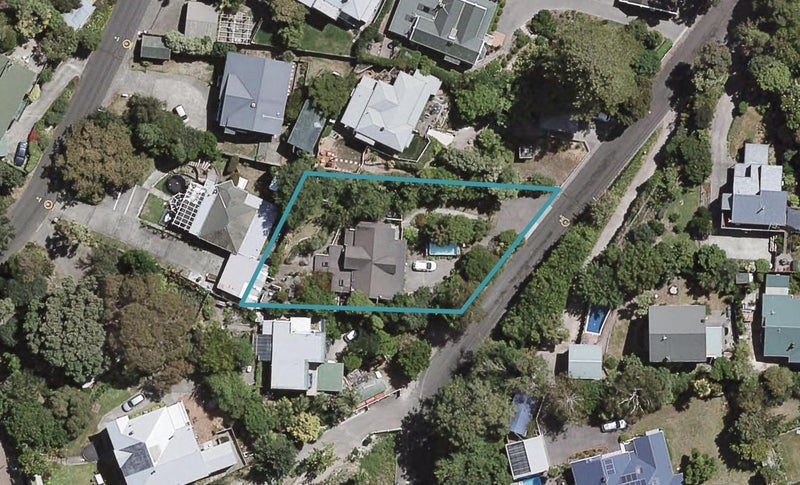 10 Thompson Road, Bluff Hill, Napier - Carousel 1