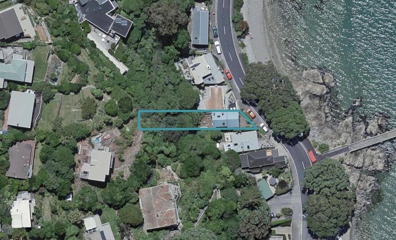 399 Karaka Bay Road, Karaka Bays, Wellington - Carousel 1