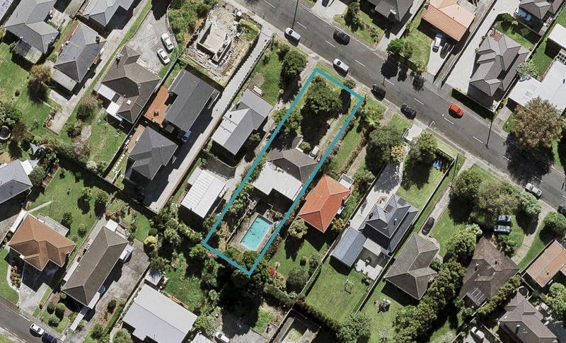 12 Littlejohn Street, Hillsborough, Auckland - Carousel 1