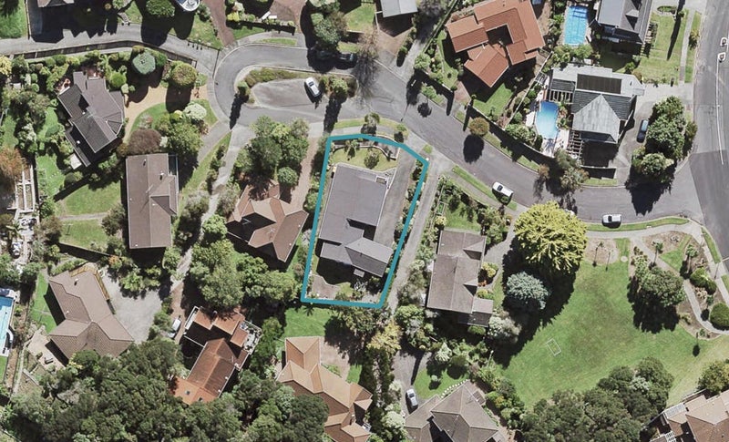 10 Murano Place, Chatswood, Auckland - Carousel 1