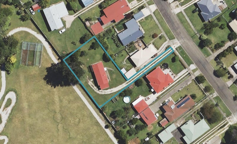 18 Turenne Street, Inner Kaiti, Gisborne - Carousel 1