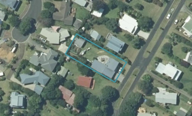 12 Robyn Crescent, Hahei, Whitianga - Carousel 1