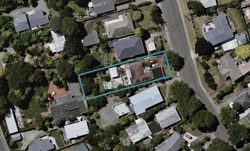 93 Alexander Road, Raumati Beach, Paraparaumu - Carousel 1