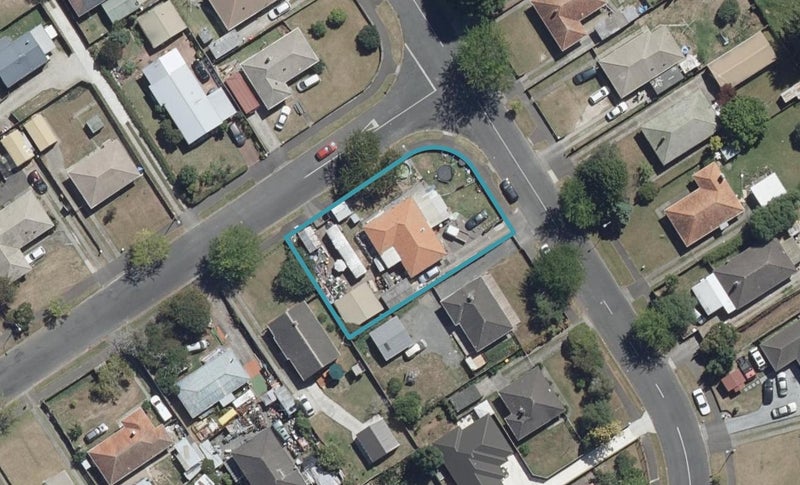 30 Norrie Street, Bader, Hamilton - Carousel 1