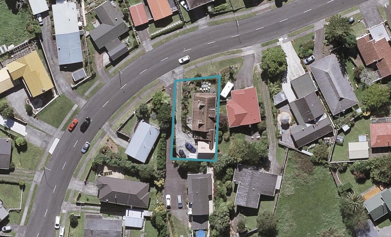 12 Puketotara Street, Highlands Park, New Plymouth - Carousel 1