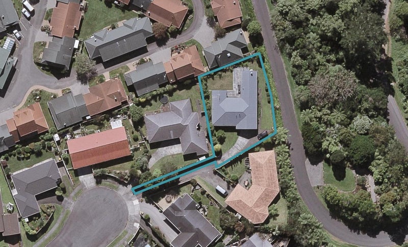14B Boulevard Drive, Merrilands, New Plymouth - Carousel 1