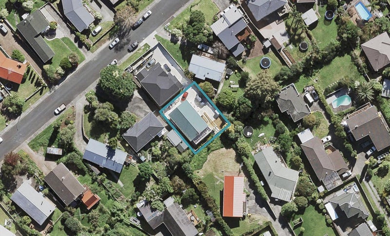 53A Marlborough Avenue, Glenfield, Auckland - Carousel 1