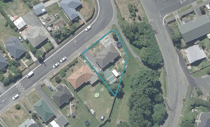 52 Albertson Avenue, Port Chalmers, Dunedin - Carousel 1
