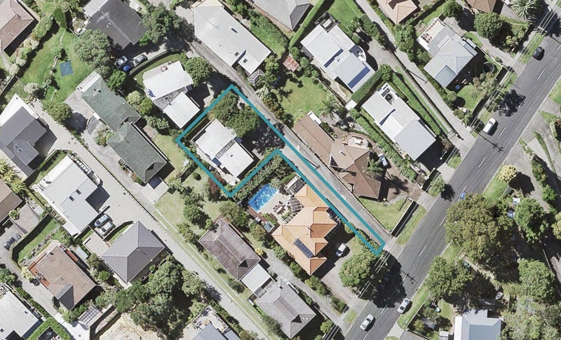 97A Kowhai Road, Mairangi Bay, Auckland - Carousel 1
