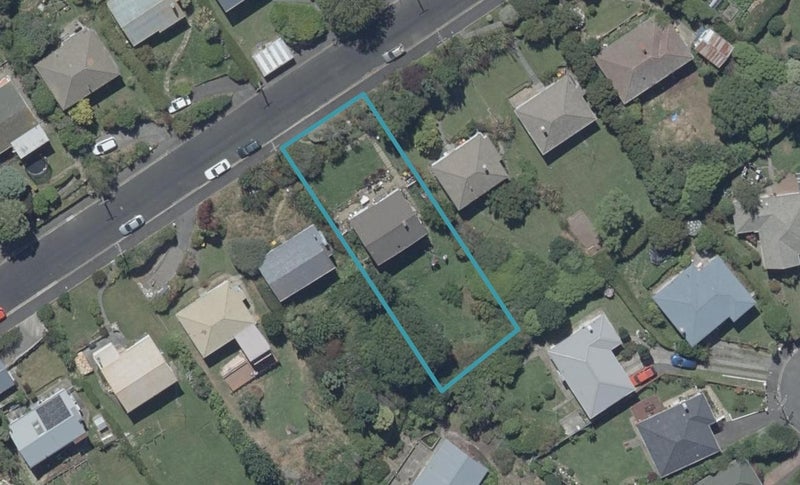 52 Prospect Bank, Wakari, Dunedin - Carousel 1