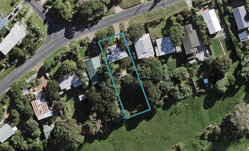 57 Hauraki Road, Oneroa, Waiheke Island - Carousel 1