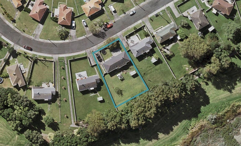 45 Plymouth Crescent, Bayswater, Auckland - Carousel 1