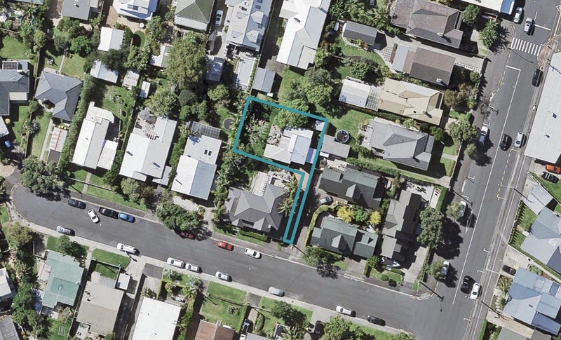 2A Sinclair Street, Devonport, Auckland - Carousel 1