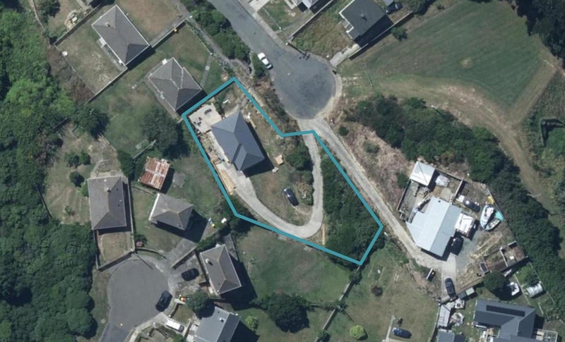28 Thompson Grove, Ranui, Porirua - Carousel 1