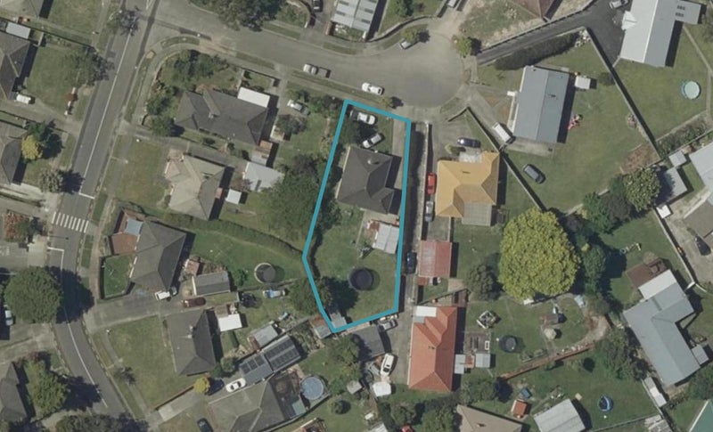 4 Bradford Place, Awapuni, Palmerston North - Carousel 1