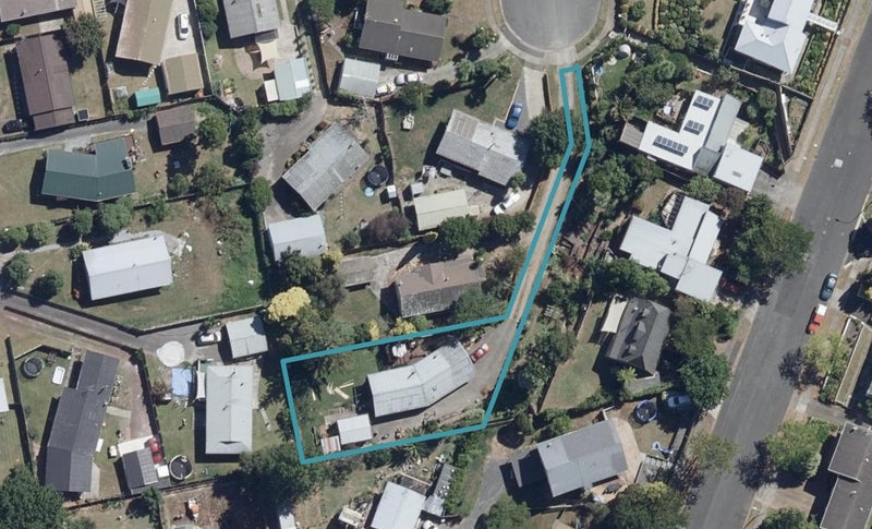 26 Cypress Crescent, Pukete, Hamilton - Carousel 1