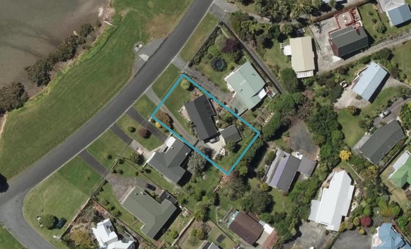 306 Beach Road, Onerahi, Whangārei - Carousel 1