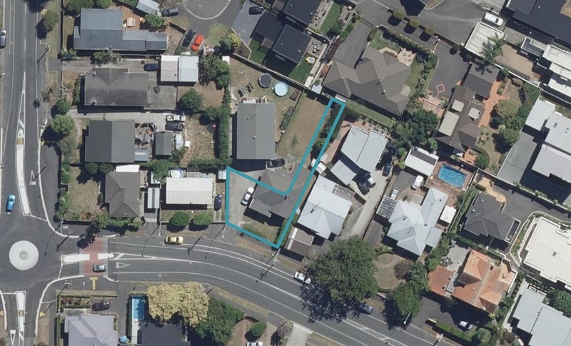 1/12 Killarney Road, Frankton, Hamilton - Carousel 1