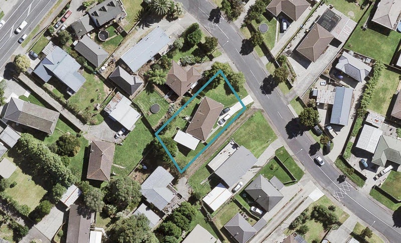 50 Farwood Drive, Henderson, Auckland - Carousel 1