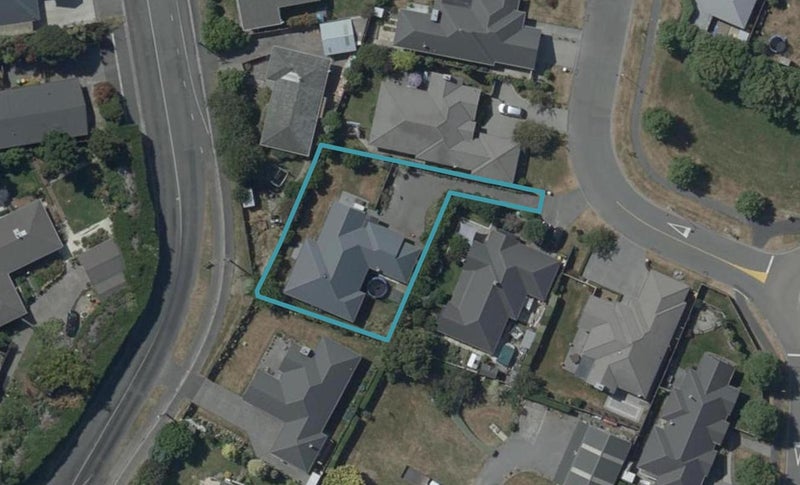 13 Heathridge Place, Lincoln, Lincoln - Carousel 1