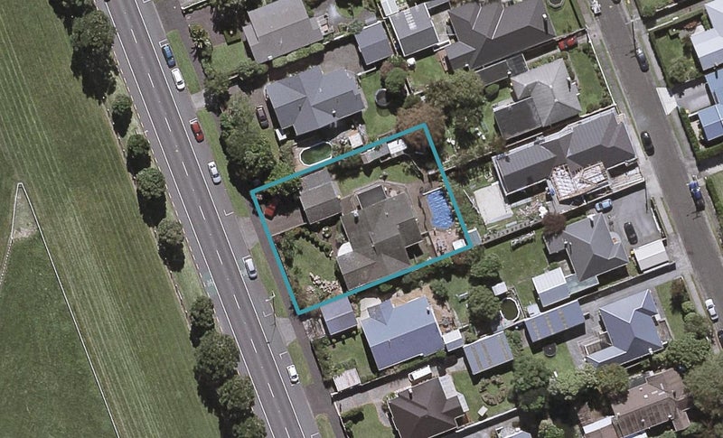 169 Coronation Avenue, Welbourn, New Plymouth - Carousel 1