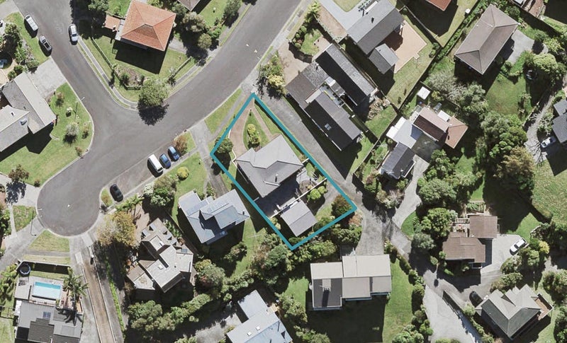 18 Himalaya Crescent, Lynfield, Auckland - Carousel 1