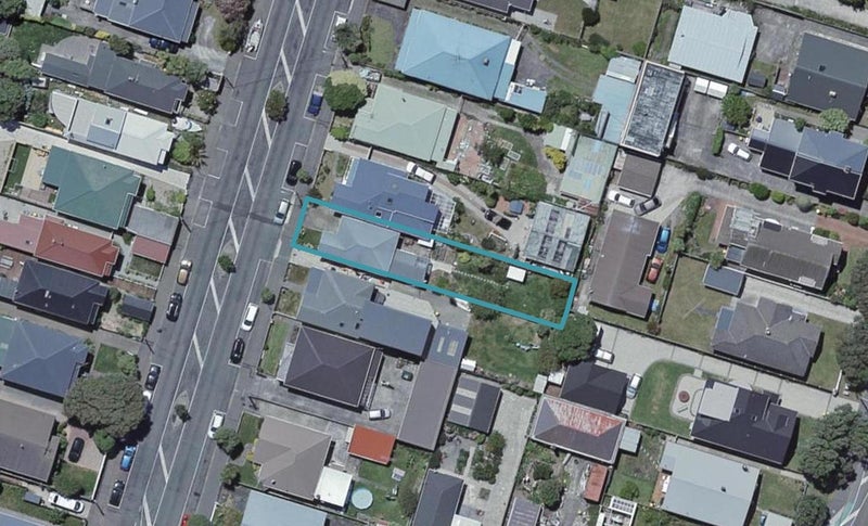 33 Derwent Street, Island Bay, Wellington - Carousel 1