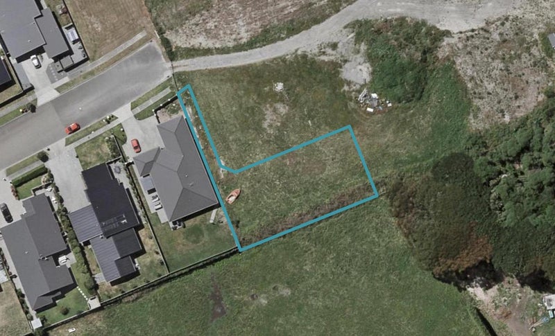 100 The Drive, Otaihanga, Paraparaumu - Carousel 1