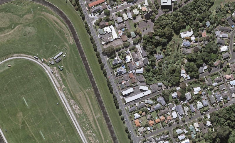 131 Coronation Avenue, Welbourn, New Plymouth - Carousel 1