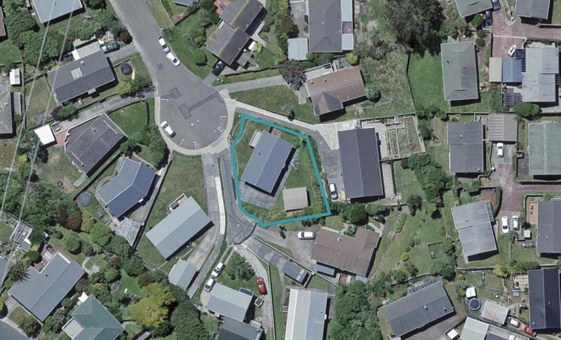 11 Pimlico Place, Newlands, Wellington - Carousel 1