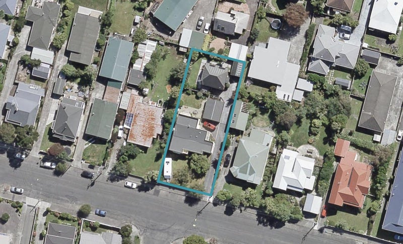 1/36 Whites Line West, Woburn, Lower Hutt - Carousel 1
