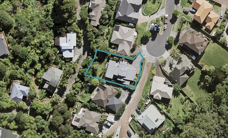 31 Lorikeet Place, Unsworth Heights, Auckland - Carousel 1