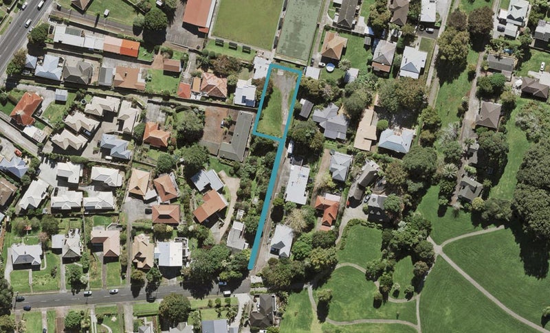 16 Budock Road, Hillsborough, Auckland - Carousel 1