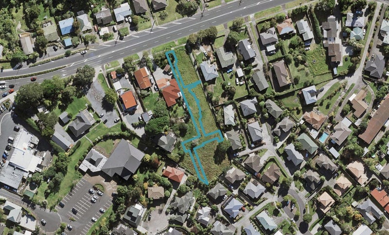 11 Oki Place, Glenfield, Auckland - Carousel 1
