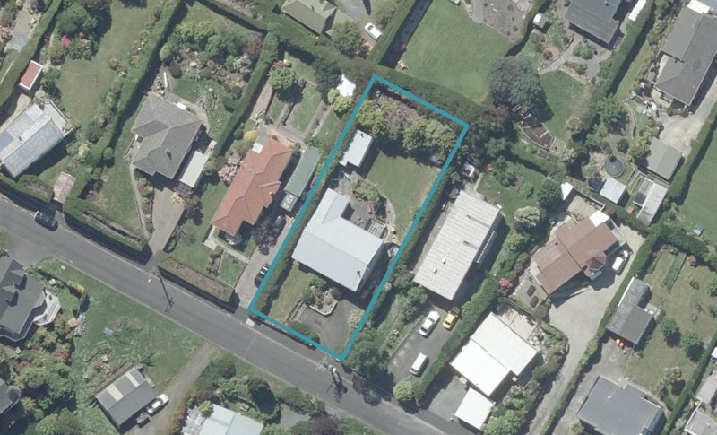 20 Huia Street, Saint Leonards, Dunedin - Carousel 1