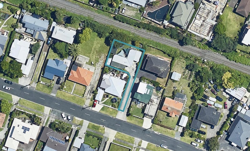 19B Ngatai Road, Otumoetai, Tauranga - Carousel 1