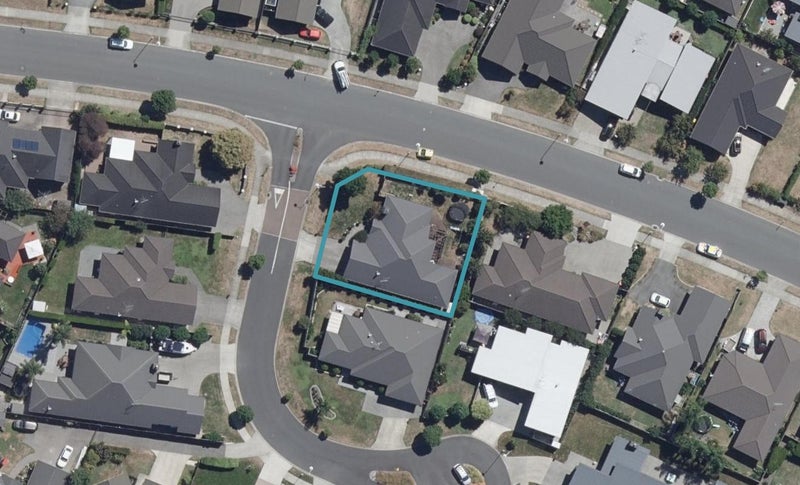 1 Ebony Court, Rototuna North, Hamilton - Carousel 1