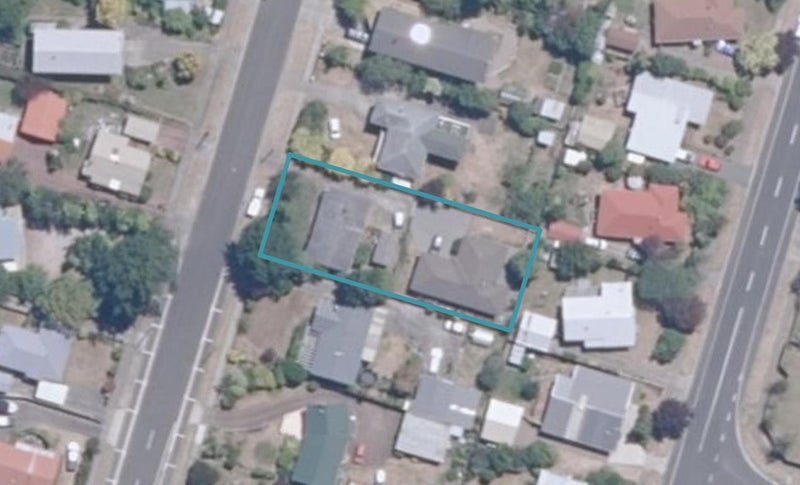 10 Frederick Street, Two Mile Bay, Taupō - Carousel 1