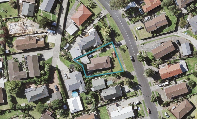 38 Lewisham Street, Highland Park, Auckland - Carousel 1