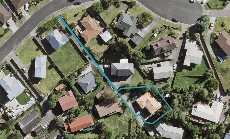 13A Miriam Corban Heights, Henderson, Auckland - Carousel 1