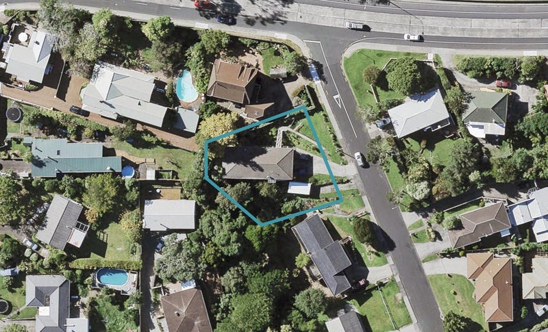 2/5 Waterloo Street, Howick, Auckland - Carousel 1