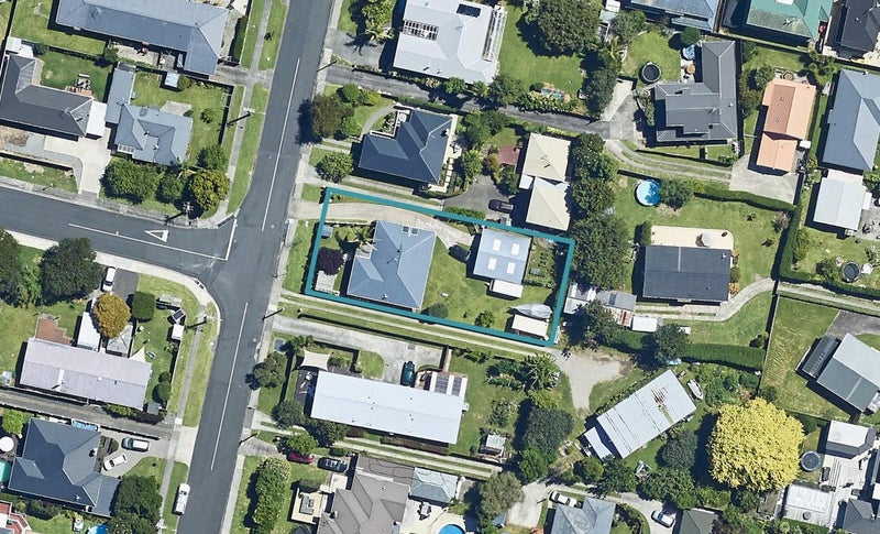 38 Goods Road, Otumoetai, Tauranga - Carousel 1