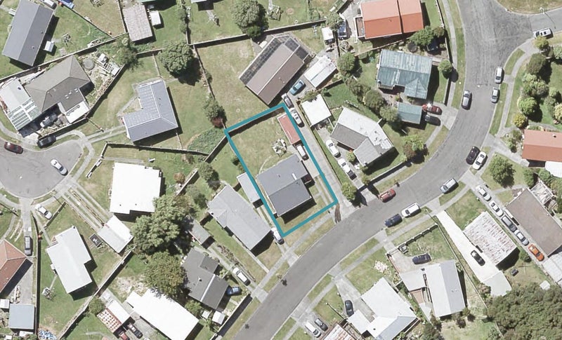 39 Antrim Crescent, Wainuiomata, Lower Hutt - Carousel 1