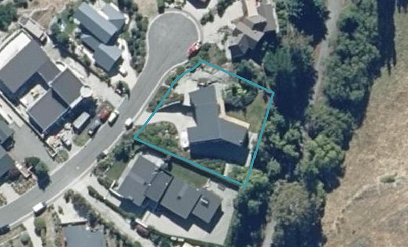 22 Milward Place, Kelvin Heights, Queenstown - Carousel 1