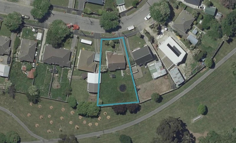 44 Riley Crescent, Woolston, Christchurch - Carousel 1