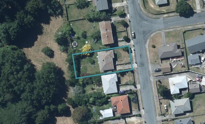 81 Kokiri Crescent, Waitangirua, Porirua - Carousel 1
