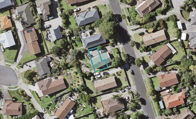 24A Lewisham Street, Highland Park, Auckland - Carousel 1