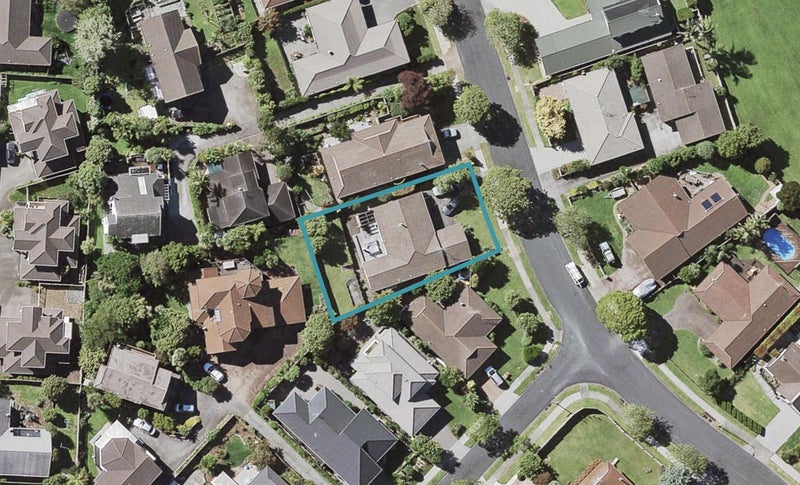 13 Leicester Parade, Somerville, Auckland - Carousel 1