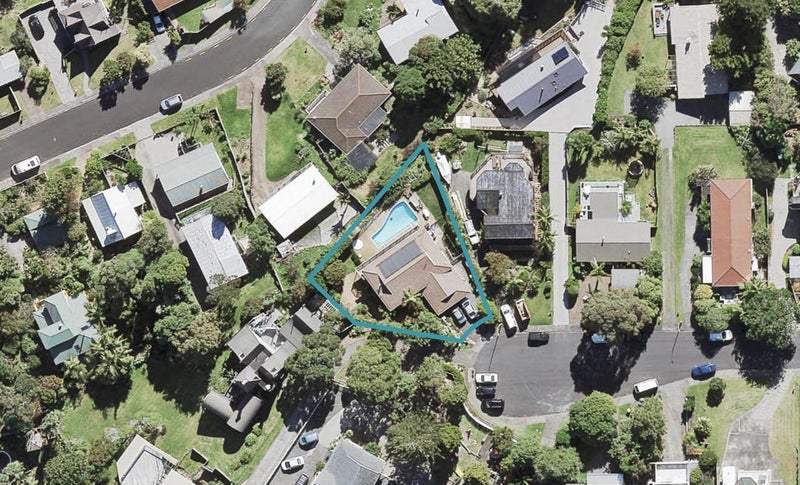 41 Mayall Avenue, Beach Haven, Auckland - Carousel 1