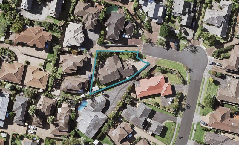 26 Britannia Place, Half Moon Bay, Auckland - Carousel 1